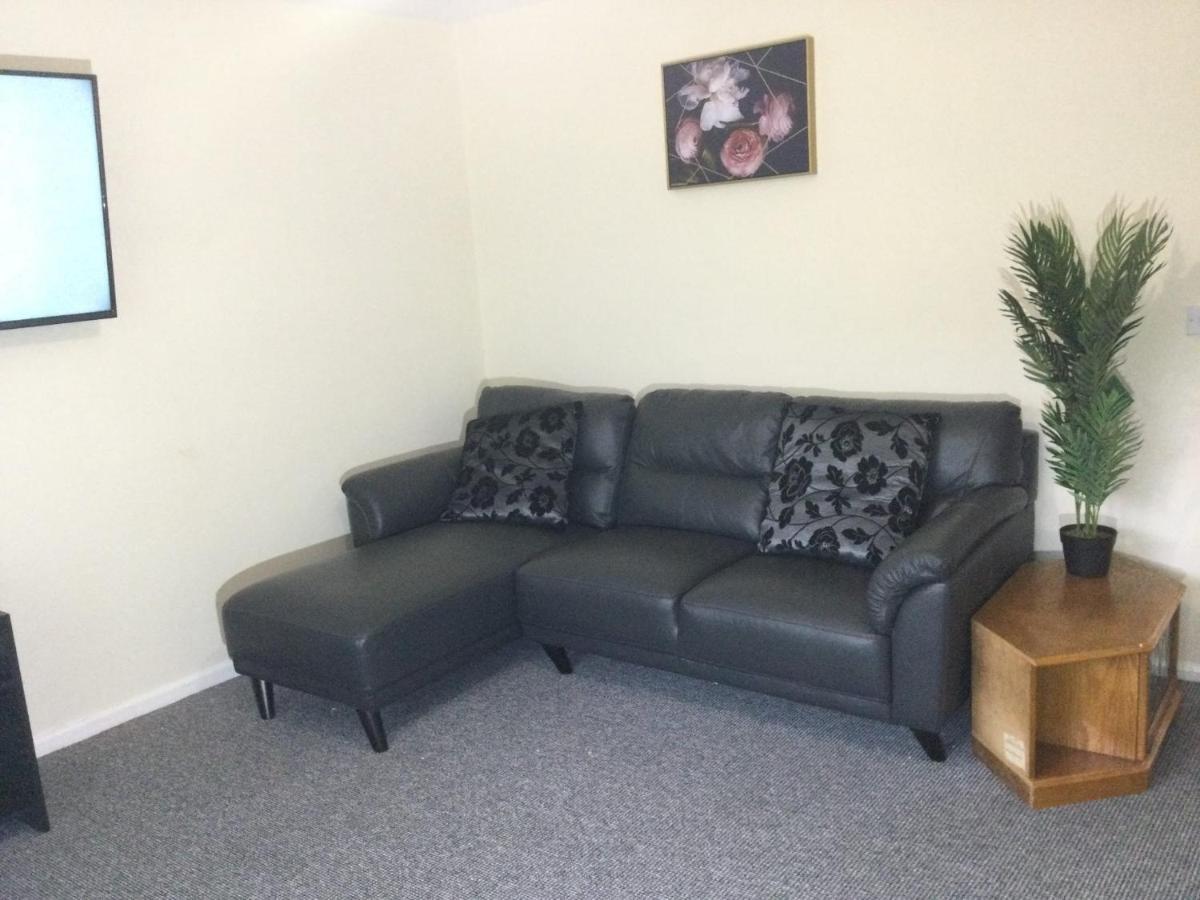 Nice Residential Within Easy Reach Of Town Manchester Exterior foto